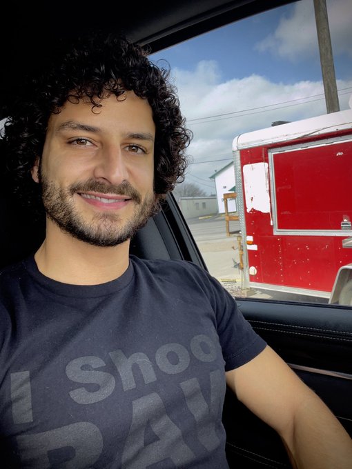 iPhone selfies are weird. They are not realistic at all, guess that's why people love them so much. https://t<a href="/tag/throwback"class="tags"><span>#throwback</span></a>