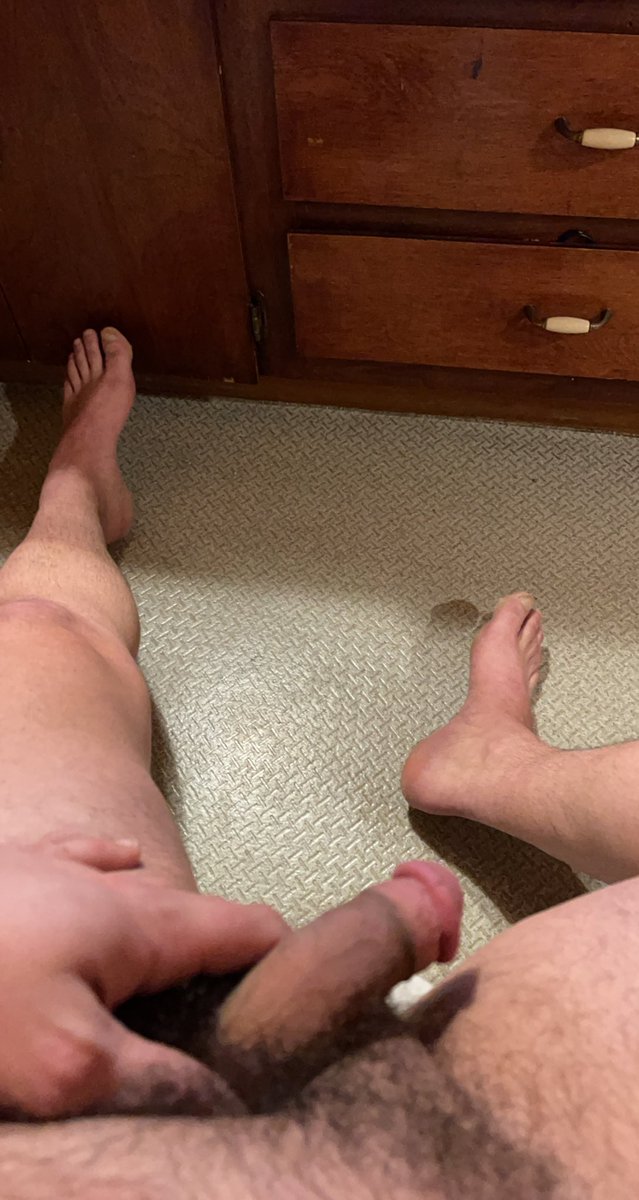 bryanbottomz's tweet photo. Bout to release to tension. 🐍#size11 #feetmaster #feetfetish #gayfeet #bigmanfeet #cashapp #feetfirst #feetonlyfans #FeetPicture #feetonlyfans #photooftheday #instagood #nofilter #tbt https://t.co/7QktqCmEaS