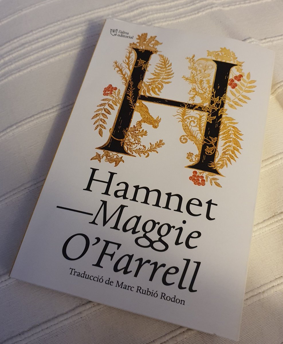 mosama59's tweet photo. #Hamnet #laltraeditorial.  Quin goig de llibre. El vull acabar i no vull que s'acabi. Que ben escrit (la traducció Marc Rubió, també). Quin món! https://t.co/mdcgNpiiHp