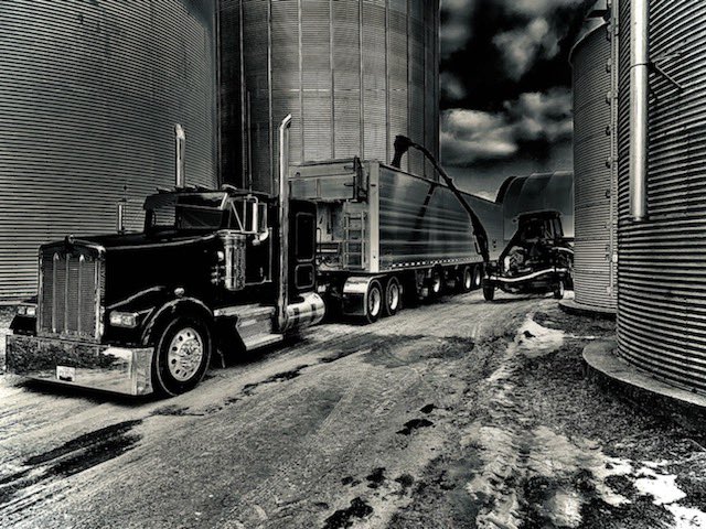smalefarms's tweet image. #ontag #Kenworth #titantrailers #wallinga