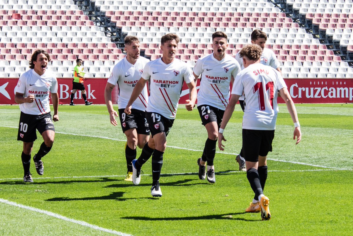 CanteraSFC's tweet photo. El #SevillaAtlético vence ante el @Yeclano_dptvo y firma la segunda vuelta del campeonato sin conocer la derrota (1-0).

Toda la información ➡️ https://t.co/VsJqf0AhrH

#VamosSAT ⚪️🔴 https://t.co/gMF5PRFN1Q