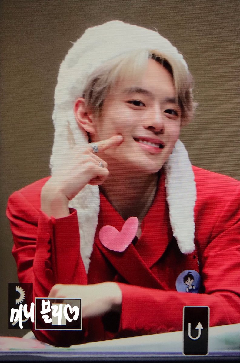 Minievely_0125's tweet photo. [PREVIEW] 210321 팬사인회
시그니처 포즈✌️
#강민 #유강민 #베리베리 #VERIVERY #カンミン #KangMin https://t.co/dmlcB6yq3h