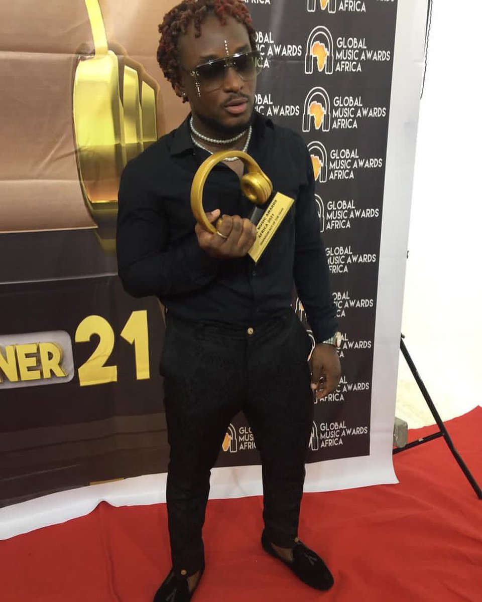 ihypegh1's tweet image. About last night, congratulations to @epixodemusic for winning  #bestmaleact #globalmusic
🔥🔥🔥🔥🔥🔥🇬🇭🇬🇭🇬🇭🇬🇭🇬🇭🇬🇭