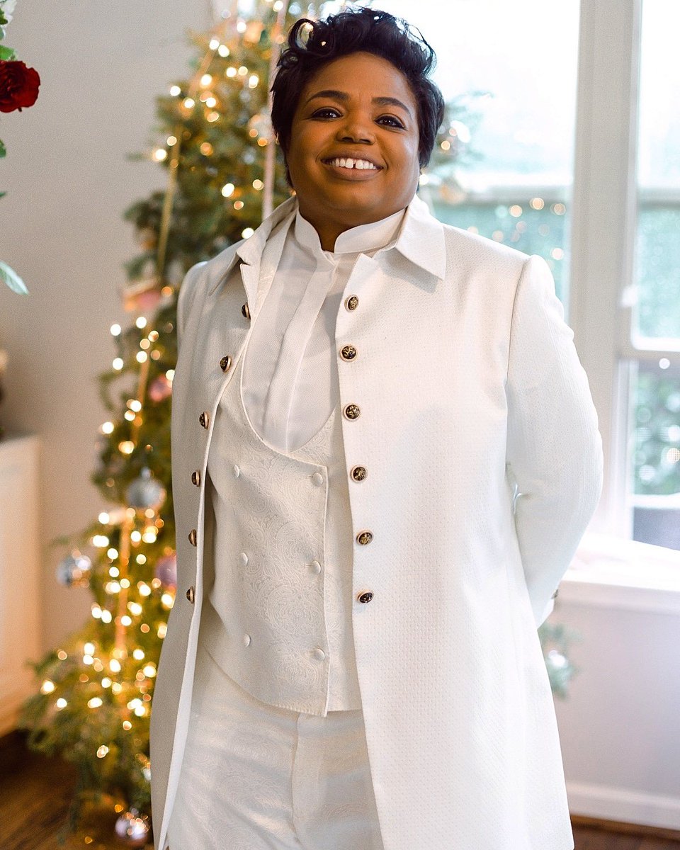 Bespokuture's tweet photo. I am often blown away by my client's design ideas. I am blessed to be able to work with amazing individuals that entrust Bespokuture with looking their very best for the big day! 

#internationalwomensmonth #bespoketailoring https://t.co/oddDeHOJpD