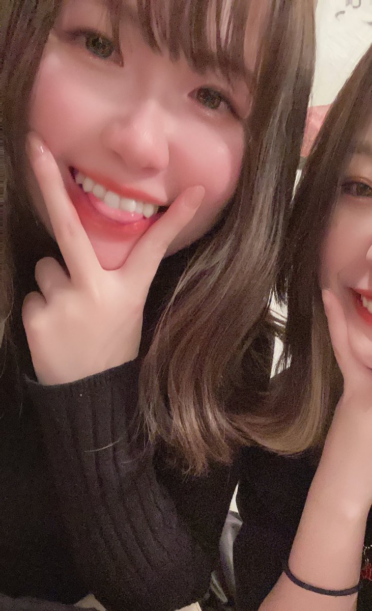 maipuuuu2's tweet photo. 可愛い私の彼女🥺生まれてきてくれて出会ってくれて仲良くしてくれてありがとうねぇ🥺可愛い🥺いっぱいハイボール飲むところも可愛い愛おしい🥺男だったらずっとみひろに求愛してる(今でもしてる)早く飲もうね🥺らぶ https://t.co/CRCPwFotRH