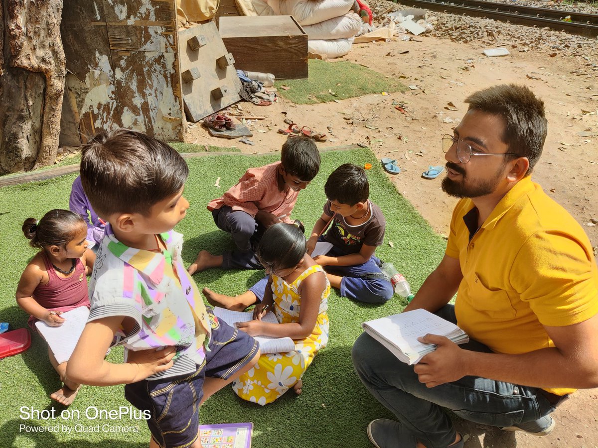 UttejanaF's tweet photo. "Spread love everywhere you go. Let no one ever come to you without leaving happier."

#ngo
#HappinessDay 
#anuragsehgal #love 
@PTI_News @aajtak @PMOIndia @PriyankaCRaina @sachin_rt https://t.co/qYHiKCRdhU