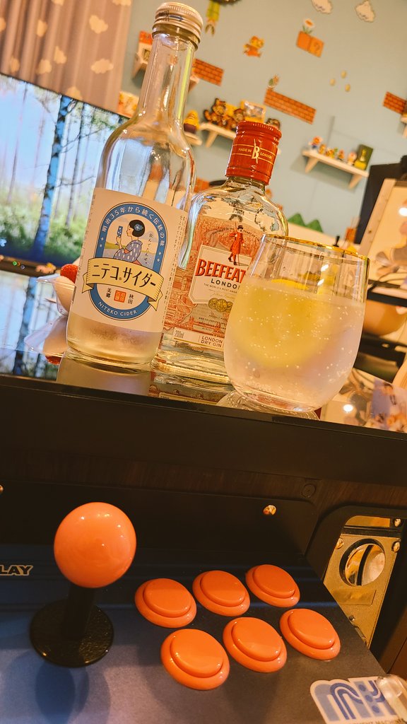 現役jk 兎味ペロリナ S Tweet 今日も収録おつむじ 家でも仕事に追われながら束の間の現実逃避デザートタイム ジンをニテコサイダーで割ってみた 旨い が たぶんウォッカのが合ってたな つまみはイチゴと生チョコ このコンビはいつ魔でも最高だ 現役jk 兎味ペロリナ S Tweet 今日も収録おつむじ 家でも仕事に追われながら束の間の現実逃避デザートタイム ジンをニテコサイダーで割ってみた 旨い が たぶんウォッカのが合ってたな つまみはイチゴと生チョコ このコンビはいつ魔でも最高だ