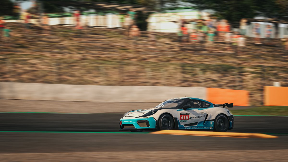 We have our four pole-sitters for Round 5 of the <a href="/24H_ESPORTS/">24H SERIES ESPORTS</a> powered by VCO at Barcelona!

GT3 - #46 <a href="/bielaracing45/">Biela Racing</a> 
Porsche - #919 XVR Sim-Racing
GT4 - #416 Puresims Esports
TCR - #159 <a href="/engineeringhm/">HM Engineering</a> 

Let's have a great race!

📺 youtu.be/uvh6AIwG6Mc

#vcoesports <a href="/iRacing/">iRacing</a>