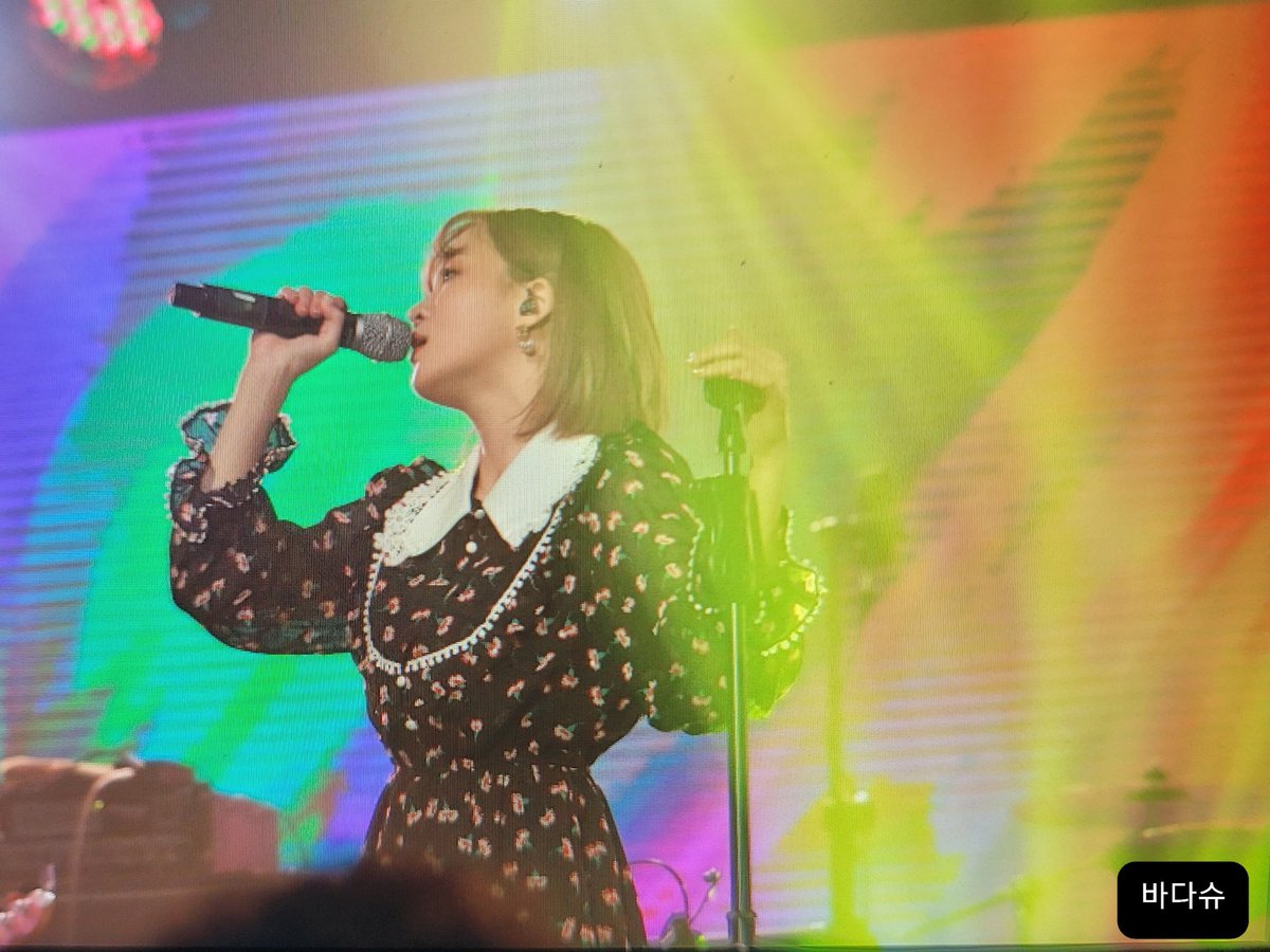 210321 롤링홀 26주년 기념 단독 콘서트 Refresh - 정유진 Preview 02
#정유진 #유진 #메일 #디아크 #theark 

유진이 노래는 직접 들어야지 감동이 천배만배는 더 하지. 눈물 찔끔하다가도 귀여움에 웃음 터지던 행복했던 콘서트였다 정말 😍😍