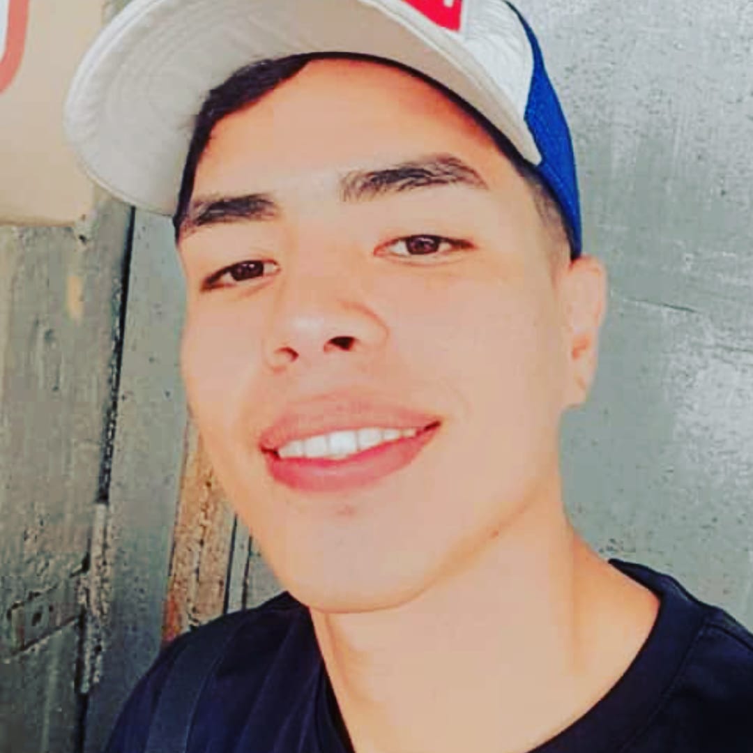 Hijo mío querido! Felíz nueva vuelta al sol. Te abrazo en este tiempo y en el sea. Cuida y expande tu Luz!! Felíz Cumpleaños!!!