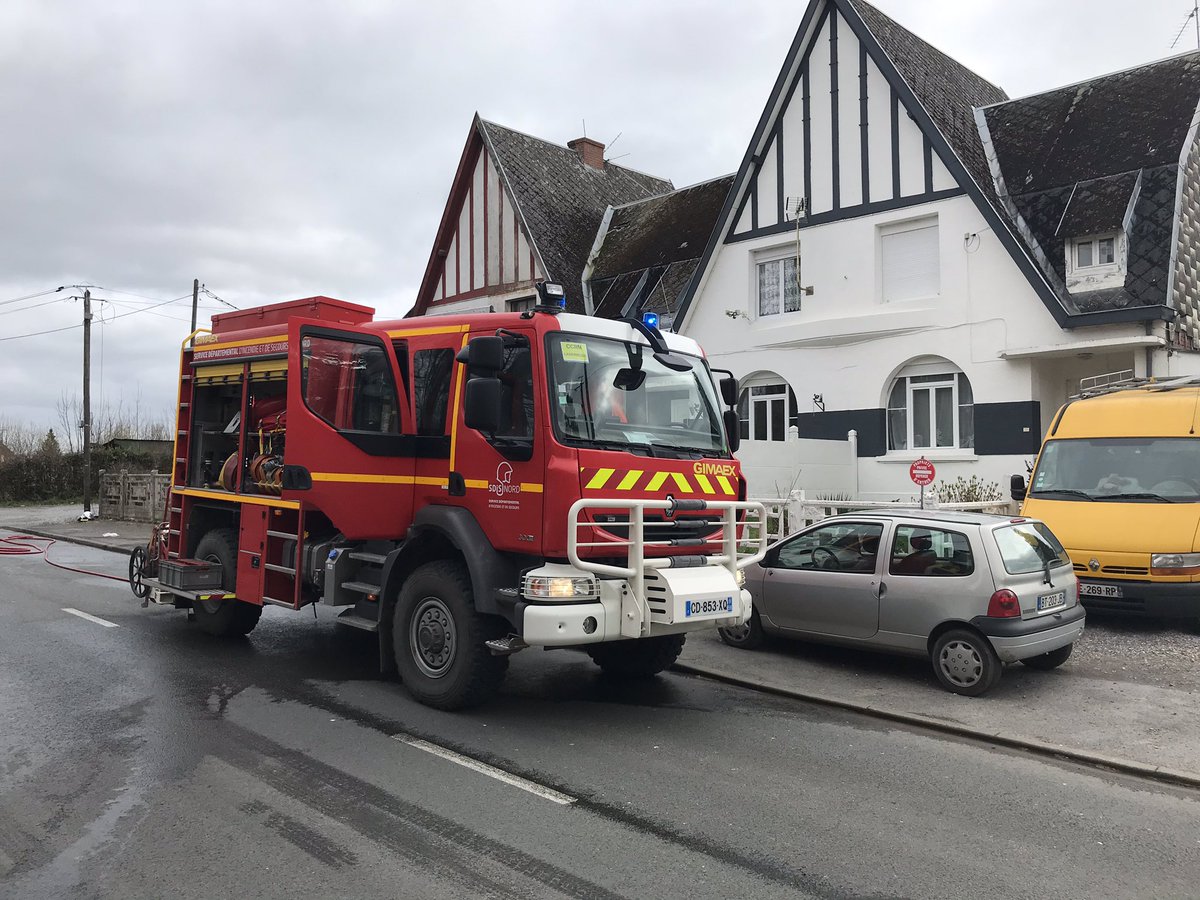 furus23's tweet image. #feu de maison à #Landrecies