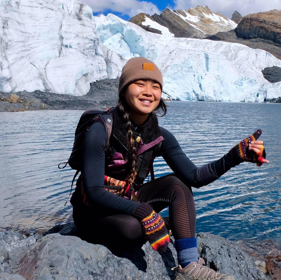 equiterre's tweet photo. #EnracinésPourDemain| L'expédition #2041ClimateForce vise à former les participants sur les enjeux du changement climatique et les aider à amener des solutions dans leurs communautés. Aidez Béatrice, la seule Québécoise sélectionnée, à en faire partie! 💚 https://t.co/jMBWMRMbV0 https://t.co/2ak6x9jcGq