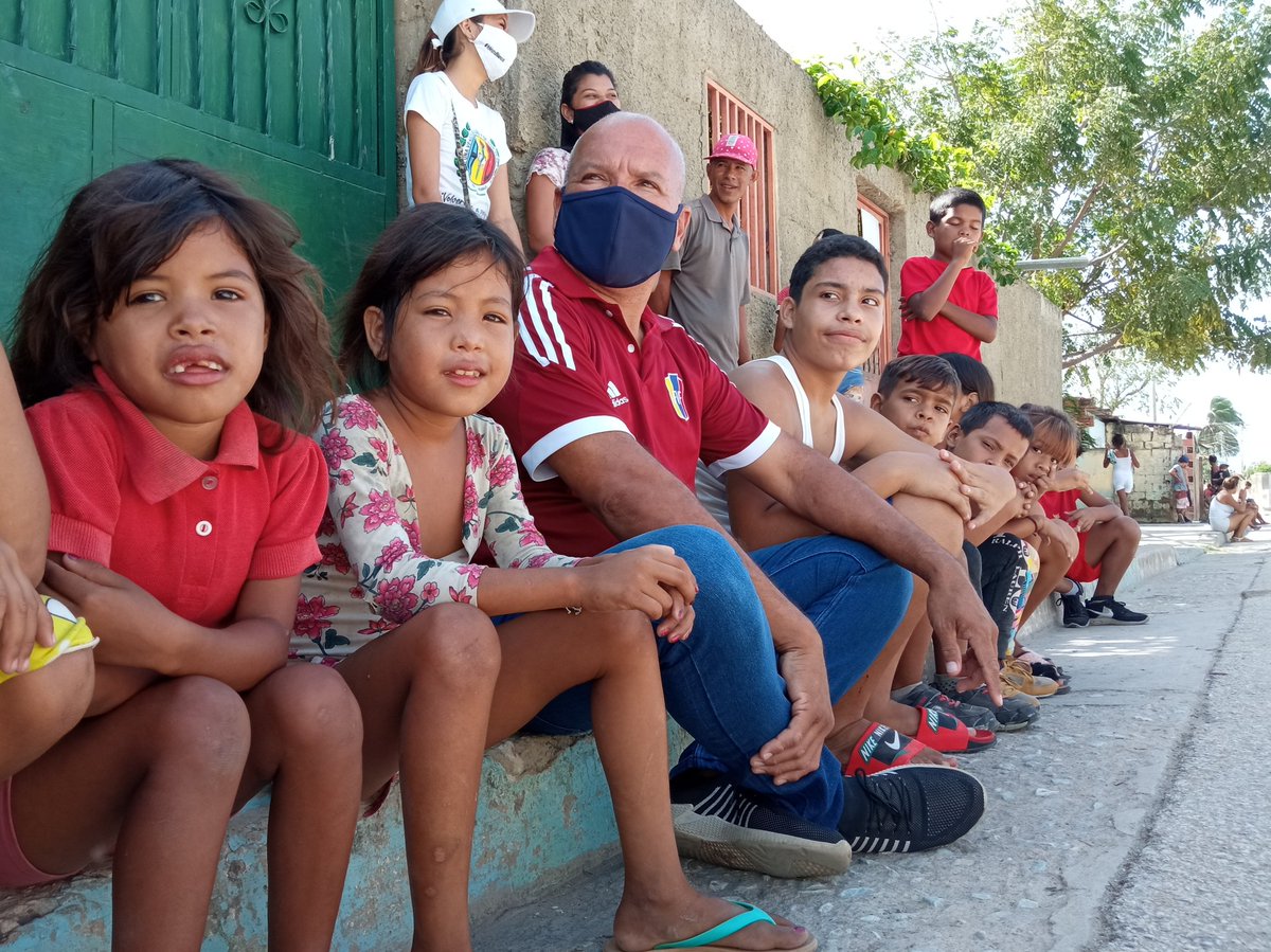 JoseGreGomezF1's tweet photo. #21mar| ¿Qué queremos para nuestros niños?

Nuestra lucha se traduce, en regresar a una tierra de prosperidad y bienestar, dónde se garantice futuro dentro y no fuera del país.

Regresar una Porlamar bonita, dónde la educación, la cultura y el deporte, sean pilares fundamentales. https://t.co/n1LAfdneBn
