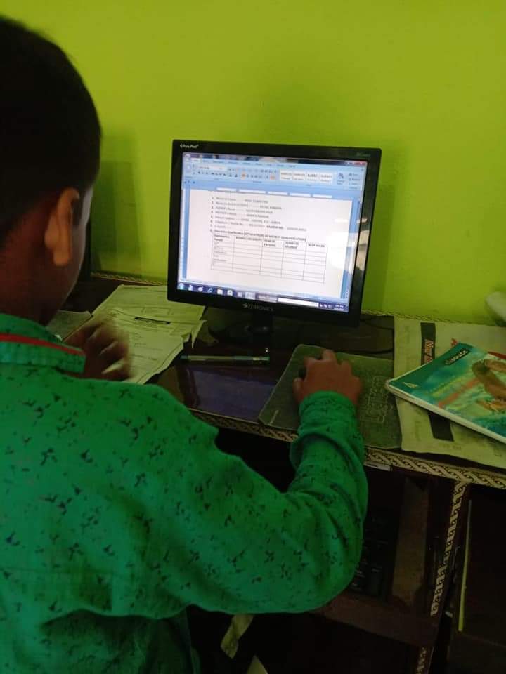 samoon4humanity's tweet photo. Students are learning computer at
#Samoon_computer_training_institure - Akhori, Tehri Garhwal & Tilwada, Rudraprayag.
We are committed to provide quality education to the young generation who are future our country.
#Team_Samoon
समूण आदर्श विद्यालय
Samoon Foundation https://t.co/CxznG7lx1F