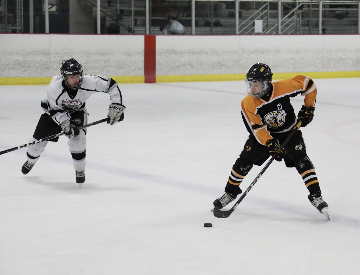 Himes412's tweet photo. Let’s keep #grinding boys!
After 2 periods here at #CenterIceArena 

#Hornets 1
#Badgers 7

Shots: MLH-8  AVA-21
#SundayFunday #MtLebanon #AlleghenyValley #PAHL #Bantam #HockeyTwitter https://t.co/rrVg1b3dDW