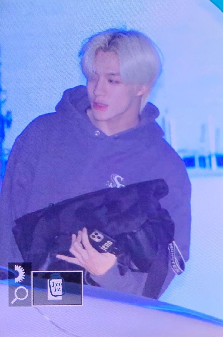 NowwwP's tweet photo. #JENO https://t.co/vpSQN2FLEd