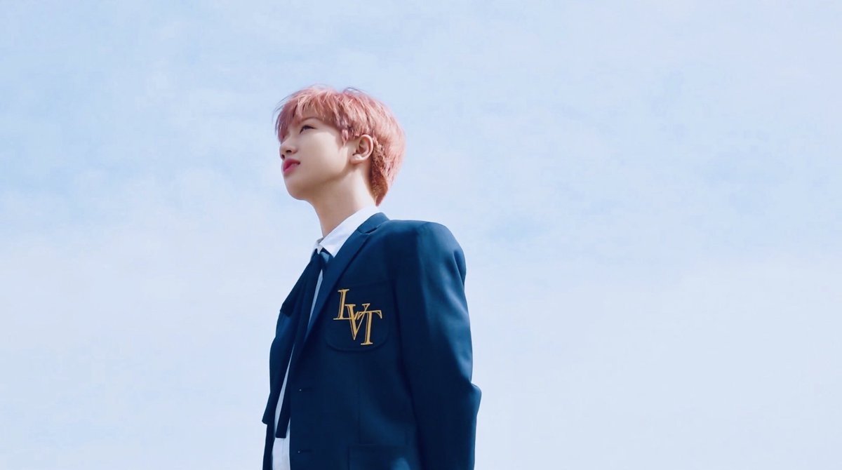 crvtsm's tweet photo. 벚꽃마냥아름답고석류마냥상큼함원진
#따스한_봄날을_닮은_원진이의_날
귀여운동생인듯멋있는형아존경함원진
#Always_shining_WJ
수식어필요없는너는그냥함원진 https://t.co/aqWG7iojrG