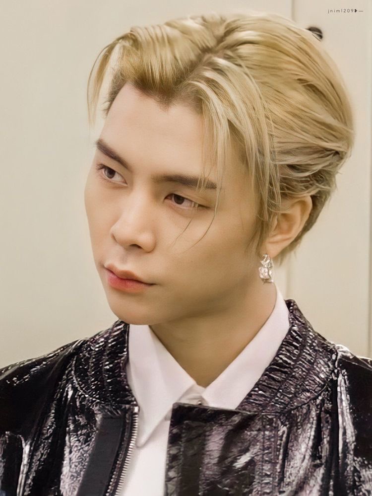 JOHNNYGLOSS's tweet photo. #JOHNNY #쟈니 #NCT127  #ジャニー #NCT https://t.co/SOVAmOOvkB