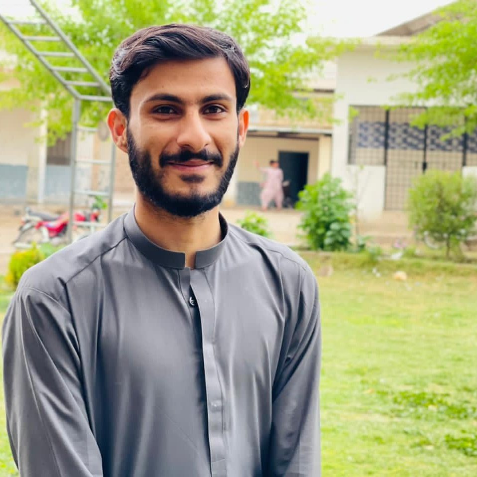 Atta_Baloch_'s tweet photo. #NewProfilePic https://t.co/bVvXOOpmKc