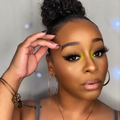 getlashedbyval's tweet photo. #NewProfilePic https://t.co/Bjc1y7ZXK0