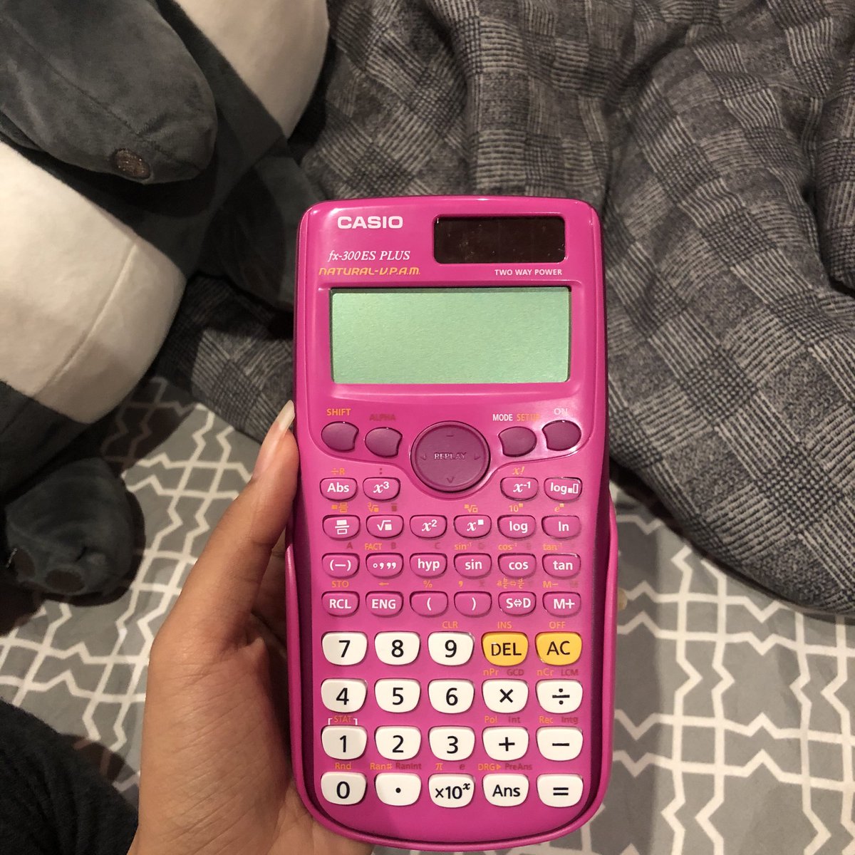 PinkyToUrBrain tweet picture