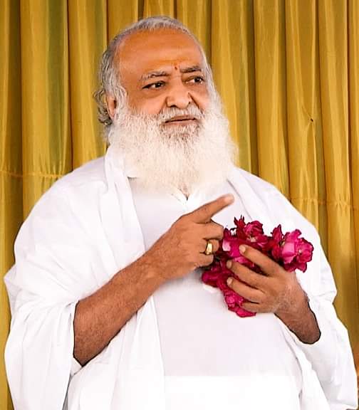 Sant Shri Asharamji Bapu द्वारा हानिकारक केमिकल रंगों से होने वाली हानि और #VedicHoli का महत्व समझाया ही नहीं गया बल्कि उनके आश्रमों द्वारा बहुत कम कीमत पर Palash Flowers उपलब्ध भी कराए गए जिसका करोड़ों लोग लाभ ले रहे हैं। Festival Of Colours