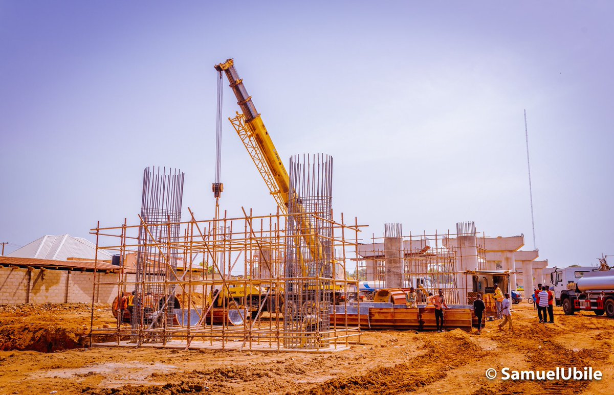 SamuelUbile's tweet photo. #KadunaUpdates : More update on dualization of Raba road to Rigasa train station by @CCECCKADUNA
Status : casting of pile cap at Arewa house, bridge in progress.
📸 : @SamuelUbile
#KadunaUrbanRenewal #Infrastructure #TeamElrufai #CCECC
Date 21-Mar-2021 https://t.co/P5ZcB09Dzn