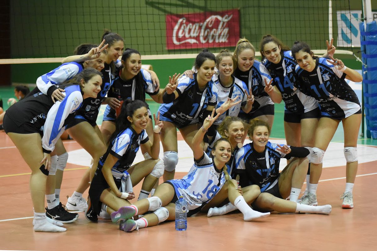 asnosasdeportes's tweet photo. 🏐 #Voleibol
O @CVZalaeta asinaba a súa permanencia na #SLF2 ao vencer ao @PrincesasArroyo.
📌As pupilas de Jorge Barrero sufriron para se impór ás segundas clasificadas as que gañaron 3-2 no Barrio das Flores da #Coruña.
#Crónica 👇
https://t.co/HoRnNm0Xin https://t.co/DRlEr7w7WZ