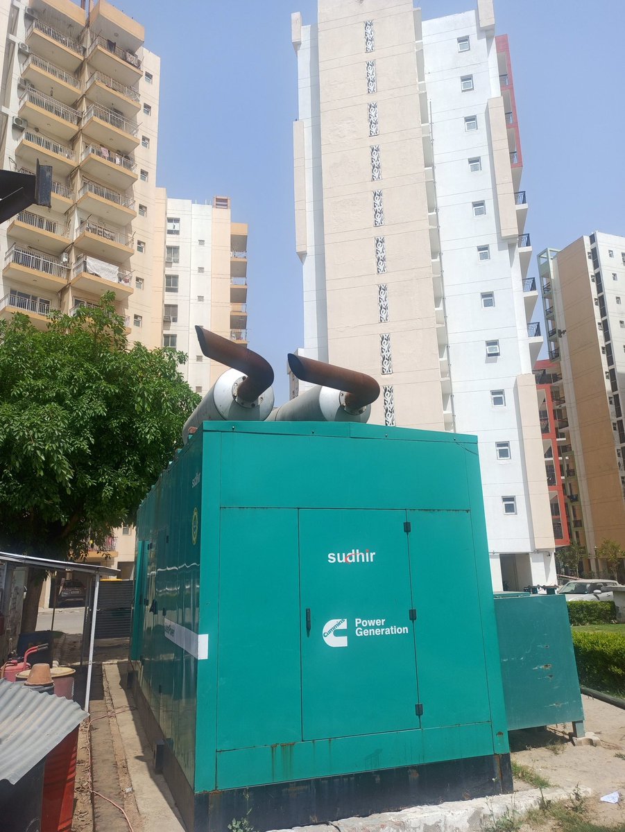 rwa_85's tweet photo. @CPCB_OFFICIAL @hspcbrogrs  Continuous Flouting of Norms of Smoke Releasing from DG in Sector 85 , Orris Carnation Residency ..
Many Times written complaint of smoke inside flats but zero work .
No Chimney Connected to DG . https://t.co/OnnKto2AwB