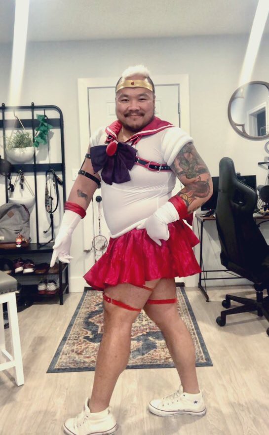 Br00TaLDaN's tweet photo. Show your range, but make it cosplay! https://t.co/iw8Js5hNk0