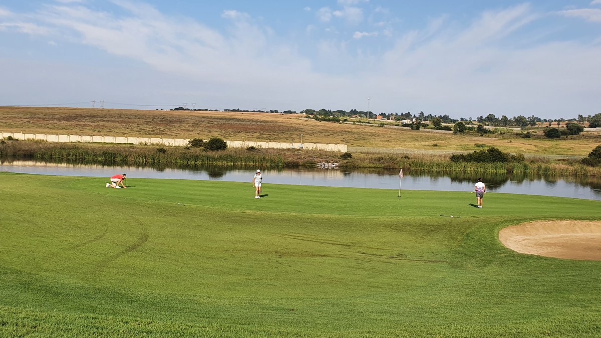 ZiskaHaak's tweet photo. AWESOME day with AWESOME ladies!!!!

⛳🏌‍♀️⛳🏌‍♀️

#blessed #blessedbeyondmeasure #tooblessedtobestressed #girlswhogolf #ladiesdayout #golfergirls #golfgirl #golf #golflife #golfcourse #fundayout #braai #copperleaf https://t.co/gt8lcKasaz