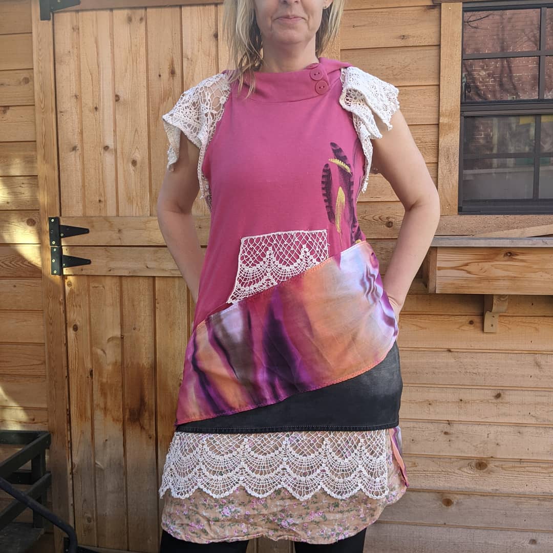 dressingethics's tweet photo. @tarahogeterp I am taking the next step to recycle clothing!  Giving life to discarded clothing.  #zerowaste #fashion #upcycling #dresses https://t.co/MSISlgEvXk