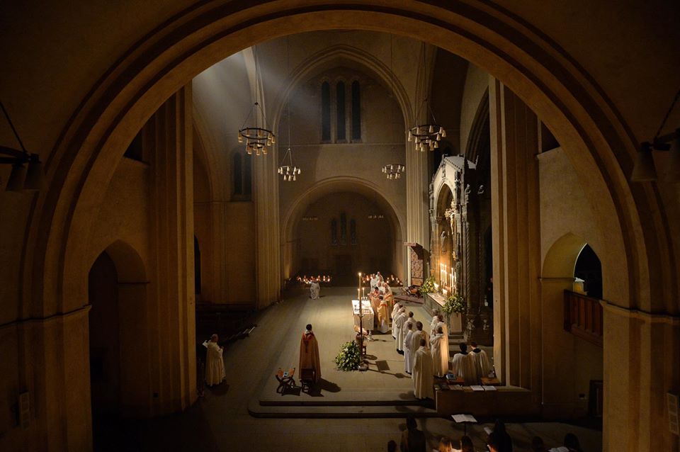 ampleforthmonks's tweet photo. Abbot Robert will be blessed as Abbot by Bishop Terence Drainey on Mon 22 March at 11.30am. Please join the livestreaming of Mass via our YouTube channel: https://t.co/5mqul6nBXD Your prayerful support of Fr Abbot is very much appreciated by our entire community #TogetherinPrayer https://t.co/2L8dtPTJce