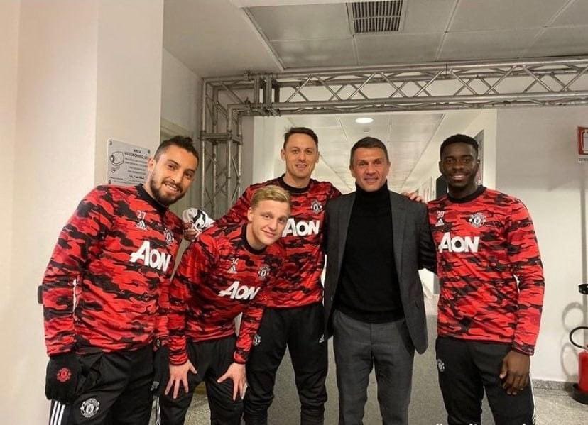 RedorDead07's tweet photo. Great pic #acmmun #mufc https://t.co/g6ELSuGw5J