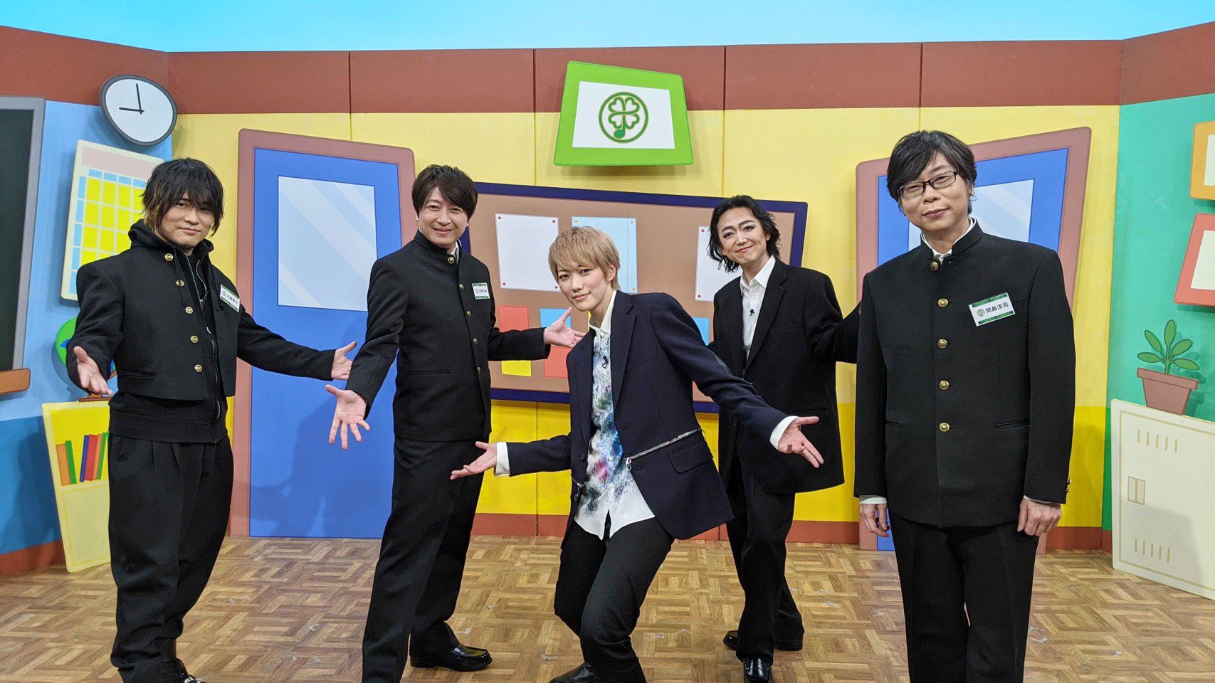 七海ひろき よつば音楽学院 先生照れたー でも楽しかったー 近藤孝行さん 小野大輔さん 菅沼久義さん 間島淳司さんとパチリ 見てくれた人ありがとうーー おやすみなさーい T Co G4mtwdb15n Twitter