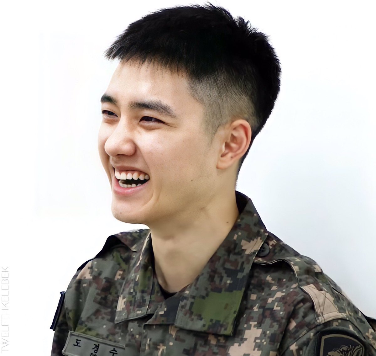 KYUNGSOOLOOK's tweet photo. https://t.co/2G6OCd9sOD