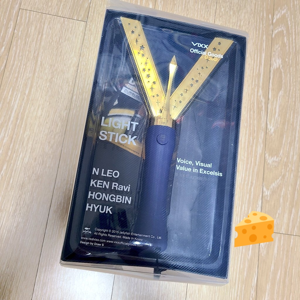 nononoanswer__'s tweet photo. 빅스 굿즈 운미포 1.5 에 양도합니다
포토카드, 화보집, 응원봉 등등 사진에 나와있는 것들 전부 드리고
비공굿 스티커, 전차스, 잡지•신문 분철, 이별 공식•하데스 앨범, 특전으로 받은 인화사진(레오 위주)까지 다 드릴게요

디엠이나 카톡 주세용
https://t.co/KyEePZ3bNb https://t.co/edBrTheOxx