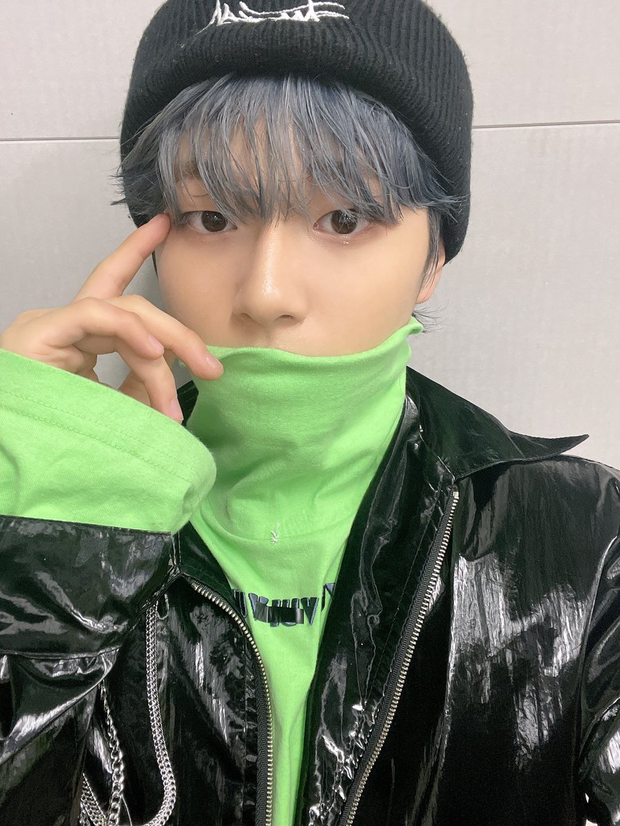 GHOST9OFFICIAL's tweet photo. [#이진우]

고스티! 오늘 날씨가 마음을 안정 시켜주는 것 같네요!! 오늘도 만나서 좋았어요!! https://t.co/tFVvGfsqcb