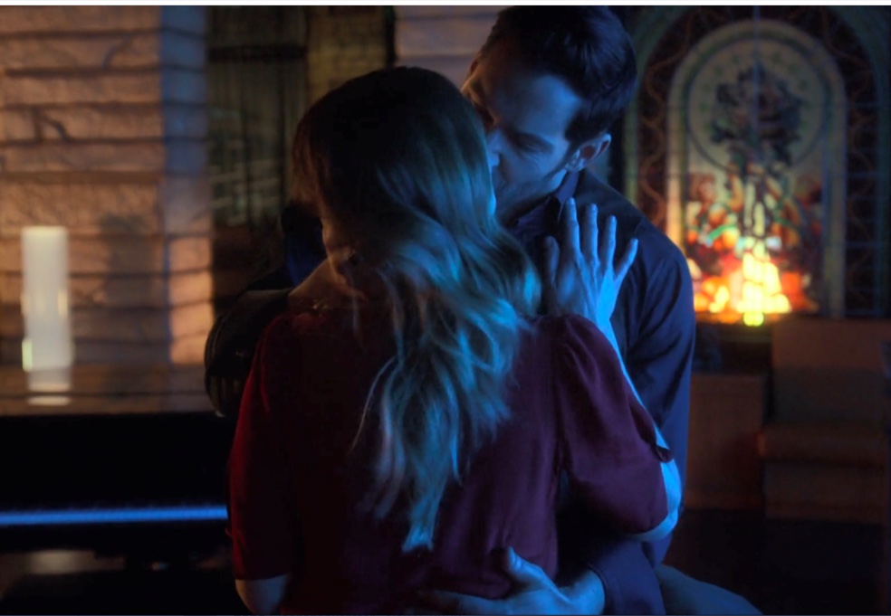 lucks_eterna's tweet photo. Happy 7 month anniversary to #Lucifer 5A. 7 months ago today, Chloe and Lucifer finally became a couple after years of waiting and we got so much canon #deckerstar content in only 3 episodes 🥺🥺🥺 https://t.co/ALNrTkonYp