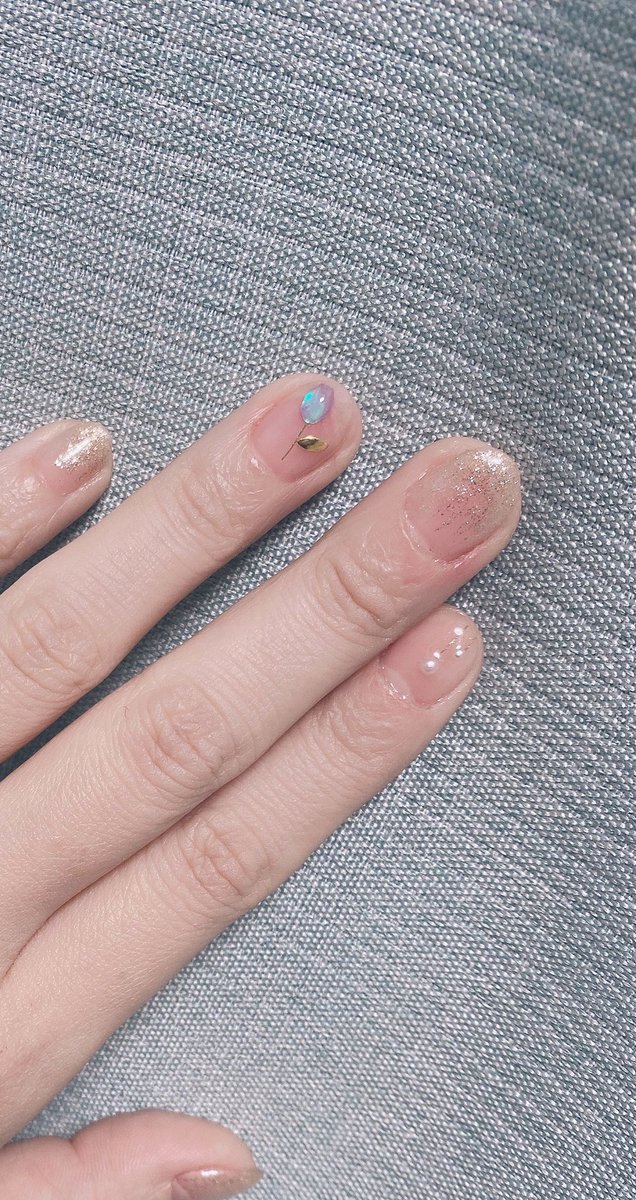 djmozuku's tweet photo. masaaki的儚げブルーネイルにしたよん💅🏼♡
水滴みたいなワンポイント氷ネイル🧊角度によって色味が変わるの🥺💙
今年の春夏は氷ネイルトレンド♡
みんな涼しげな
ブルーに染まろう💙
@masaaki_dalir
#ネイル
#氷ネイル
#トレンド
#DALIR
#Masaaki https://t.co/C4j0058hP5