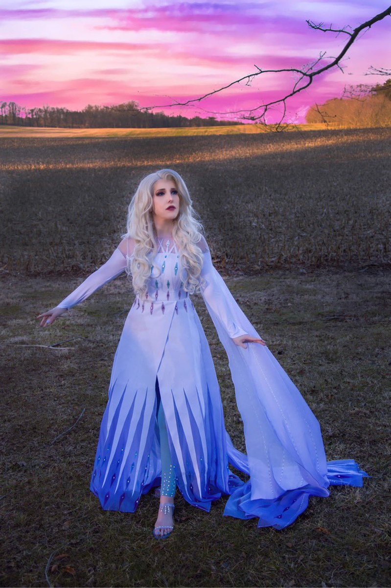 Kittendtv's tweet photo. Spirit Elsa inspired Cosplay Pic by @HexedPhotograp1 #ElsaCosplay #Waterhasmemory #ShowYourself #Arendelle #Elsa #Bruni #FrozenCosplayer #Frozen2 #FifthSpirit #FifthspiritElsa #ElsaCosplayEdit  @WomenofCosplay @sharemycosplay Dress by Procosplay Wig by @conhairwigs MUA by Me x https://t.co/qsFyVZFeVC