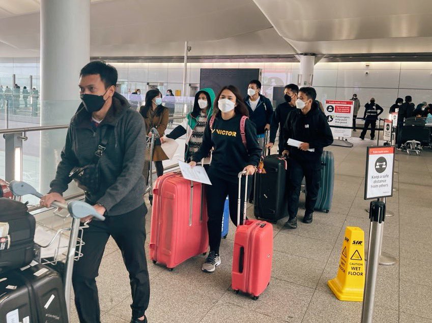 KBRILondon's tweet photo. Tim segera akan lepas landas. Selamat kembali ke tanah air, para pejuang 🇮🇩! Mari kita doakan agar penerbangannya lancar
#inidiplomasi
@desrapercaya09 @Kemlu_RI @Menlu_RI @KEMENPORA_RI @INABadminton @BadmintonTalk @bulutangkisINA @bulutangkisri_ https://t.co/Exj9wJiDid