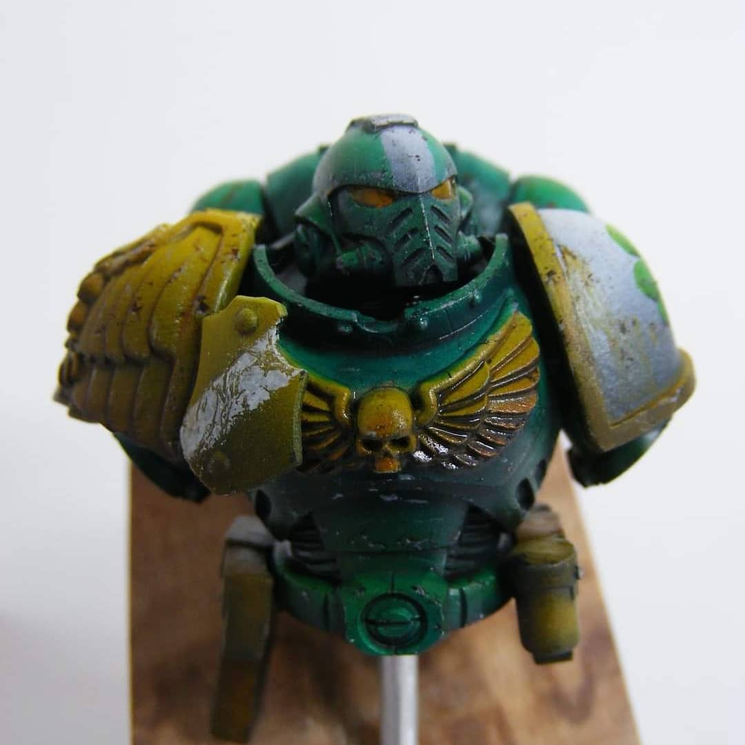 DublinGuild's tweet photo. Fantastic Space Marine bust by club member Glen #warhammer40k #GamesWorkshop #WarhammerCommunity #PaintingWarhammer #adeptusastartes #spacemarines 2/2 https://t.co/sXFtDE08tm