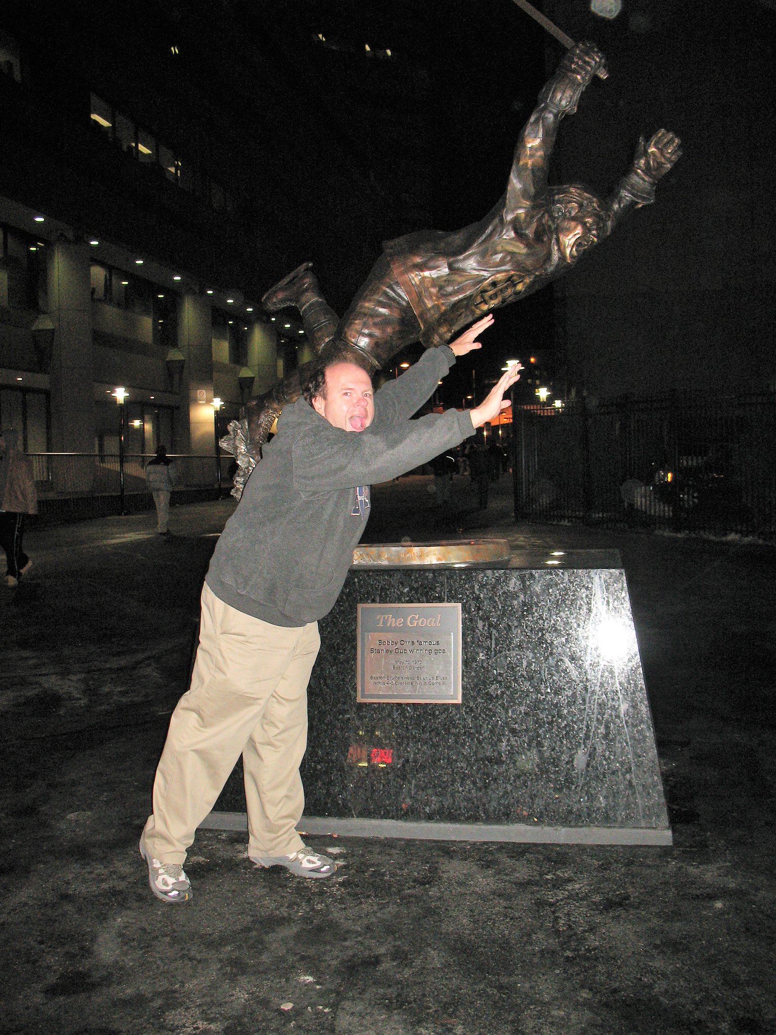 A belated Happy Birthday to great Bobby Orr   A pic from when I hung out with him at 