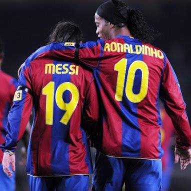 Barcatimes Blazquezfont Leo Messi Ronaldinho Was The Cause Of The Barca Change It Was A Bad Time And With His Arrival Everything Improved People Fell In Love With Barcatimes Blazquezfont Leo Messi Ronaldinho Was The Cause Of The Barca Change It Was A Bad Time And With His Arrival Everything Improved People Fell In Love With