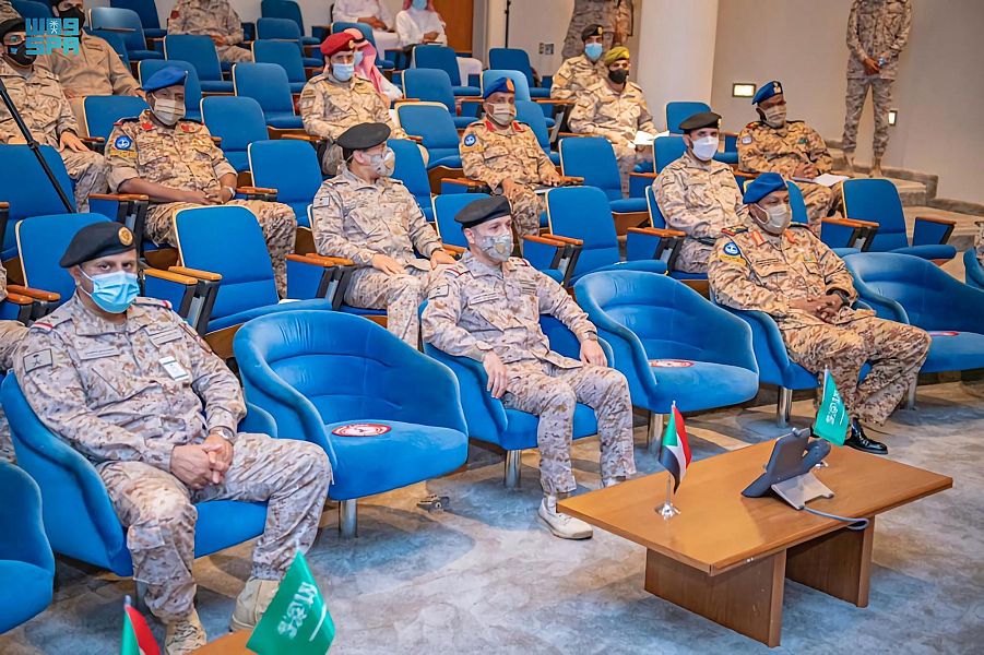 SPAregions's tweet photo. إطلاق مناورات التمرين البحري الثنائي المختلط «الفلك 4» بين القوات البحرية الملكية السعودية والقوات البحرية السودانية في الأسطول الغربي اليوم.
https://t.co/Dn9Swo1fho
#واس_عام https://t.co/IPjK23nSzt
