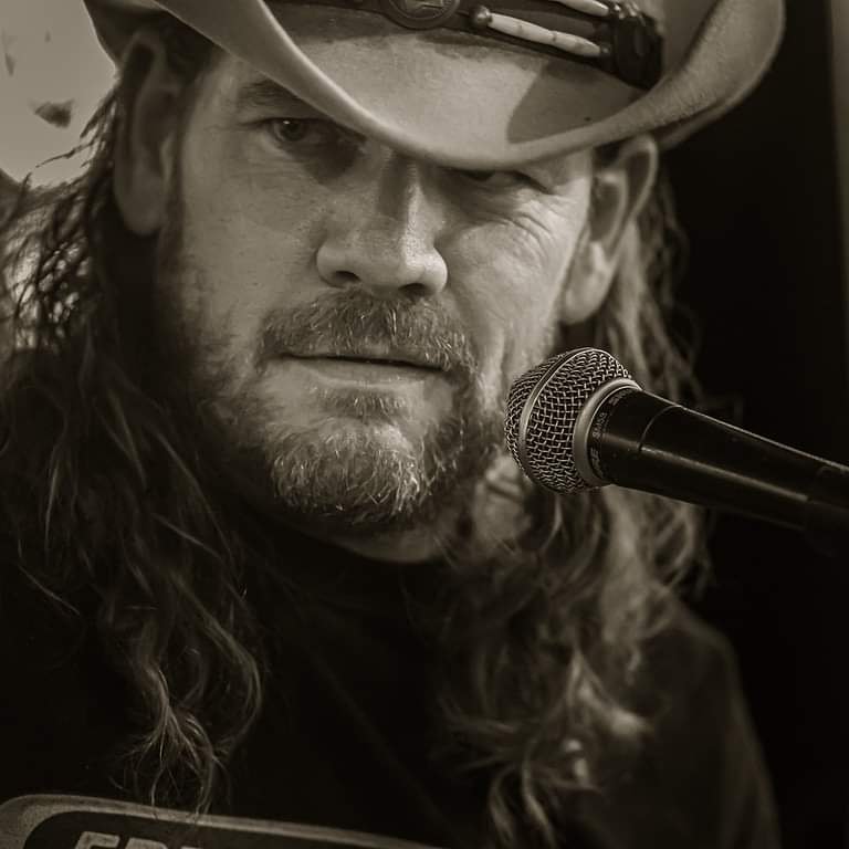 SuburbanCowboy74 tweet media