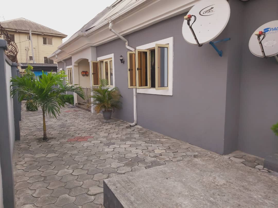 propertytranxct's tweet image. For Sale: 4Bedroom Bungalow with Top Finishing in a Serene Environment.
Price: ₦35m asking

Location: Iwofe via Pepperoni, Port Harcourt.

📞 07083738885 
#PropertyTransact