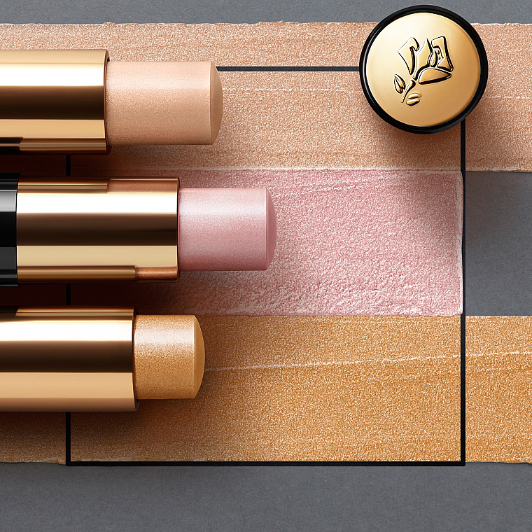ChicProfile's tweet photo. Lancome Teint Idole Ultra Wear Highlighter Stick for Spring 2021 https://t.co/Ep1NoASaKB https://t.co/ksjAiWe6rW