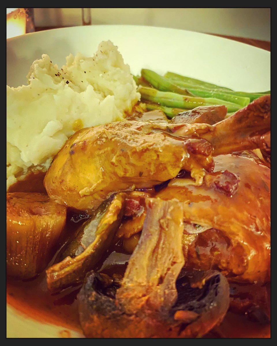 FairwaysAndFood's tweet photo. ๐ฝ Coq au Vin ...
#slowcook #slowcookersundays #amateurchef #food #foodie #foodlover #lovefood #foodphoto #photooftheday #photo #frenchfood https://t.co/NTxEGDLLLd